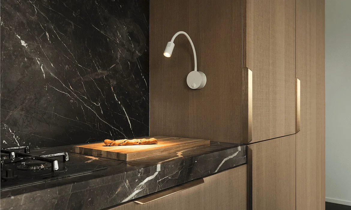 SLV Display-armatuur DIO FLEX PLATE met schakelaar, met flexibele arm IP 20, wit SLV Display-armatuur DIO FLEX PLATE met schakelaar, met flexibele arm IP 20, wit