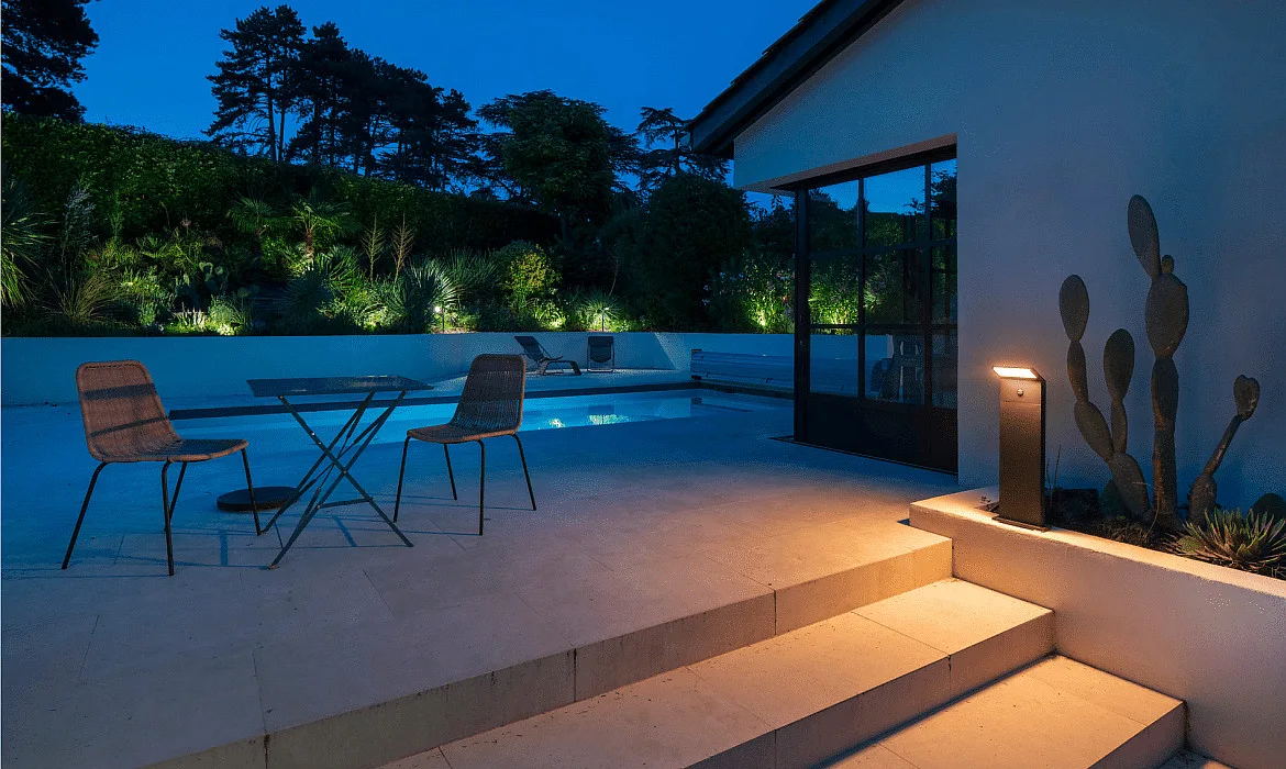 SLV outdoor floor lamp ORDI II POLE 70 square, with sensor IP54, black SLV outdoor floor lamp ORDI II POLE 70 square, with sensor IP54, black