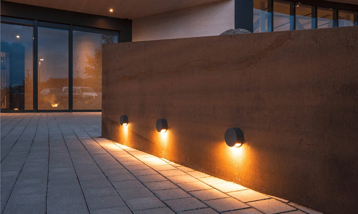 SLV Wandarmatuur voor buitenshuis PEMA LED rond IP44, antraciet SLV Wandarmatuur voor buitenshuis PEMA LED rond IP44, antraciet