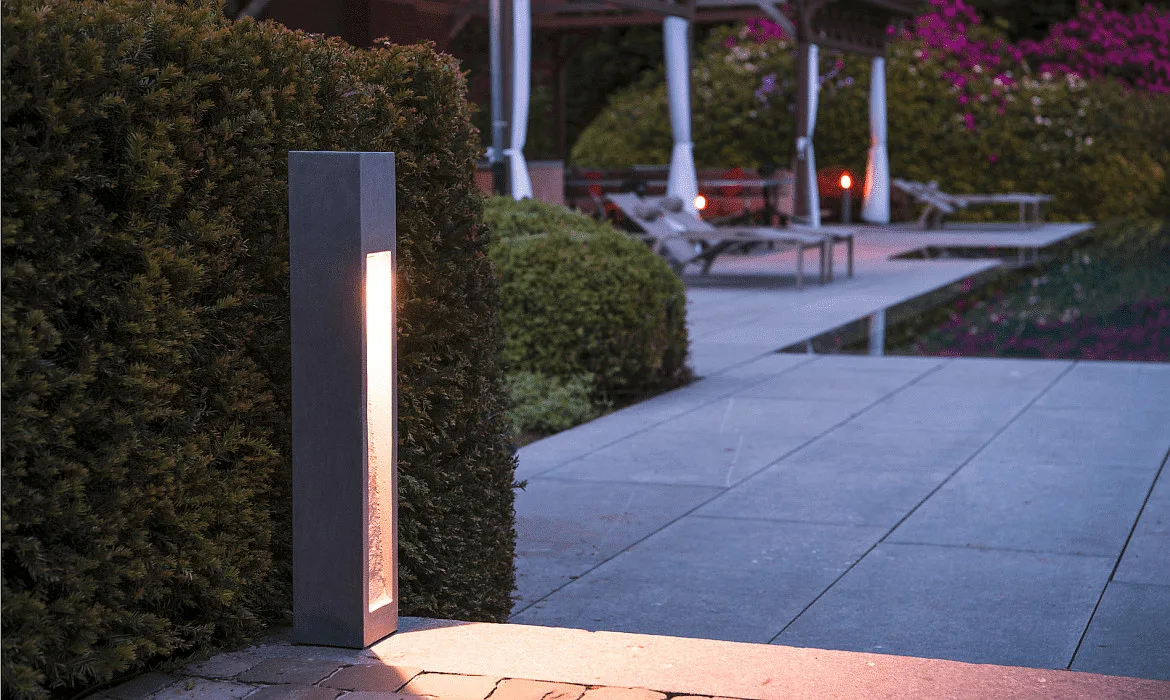 SLV Staande armatuur voor buiten ARROCK STONE 75 COB hoekig, lang LED IP55, basaltgrijs, rvs SLV Staande armatuur voor buiten ARROCK STONE 75 COB hoekig, lang LED IP55, basaltgrijs, rvs