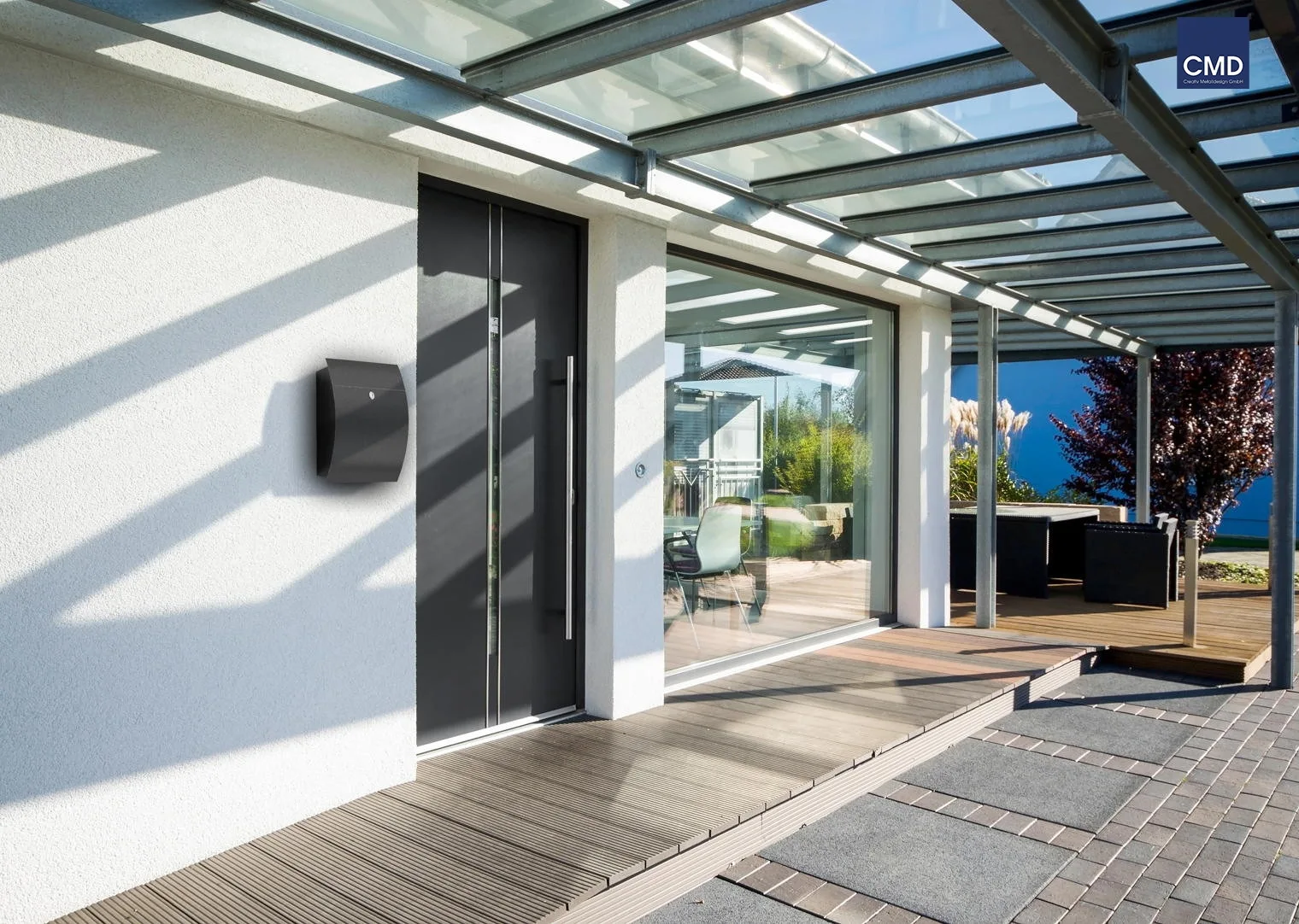 CMD Creative Metalldesign Brievenbus gesloten, met slot, gebogen, antraciet CMD Creative Metalldesign Brievenbus gesloten, met slot, gebogen, antraciet