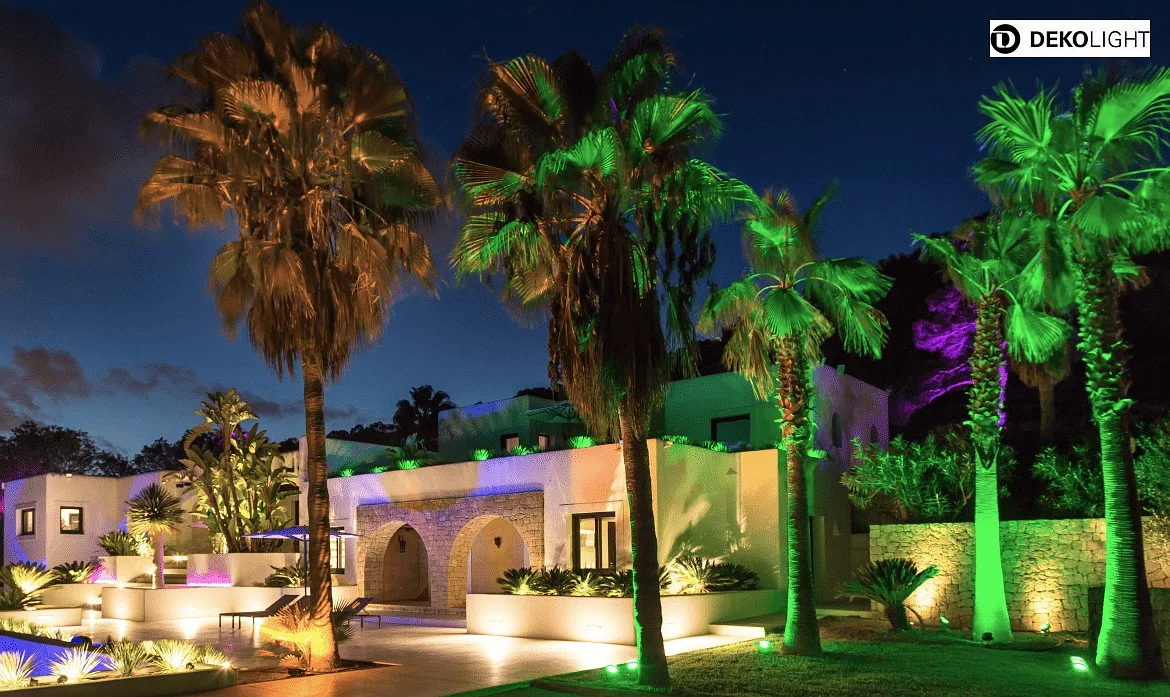 Deko-Light Strijklicht RF SMART FLOOD RGB+CCT draaibaar, CCT Switch, met stekker, RGB, ZigBee aanstuurbaar IP65/IP44, antraciet dimbaar Deko-Light Strijklicht RF SMART FLOOD RGB+CCT draaibaar, CCT Switch, met stekker, RGB, ZigBee aanstuurbaar IP65/IP44, antraciet dimbaar