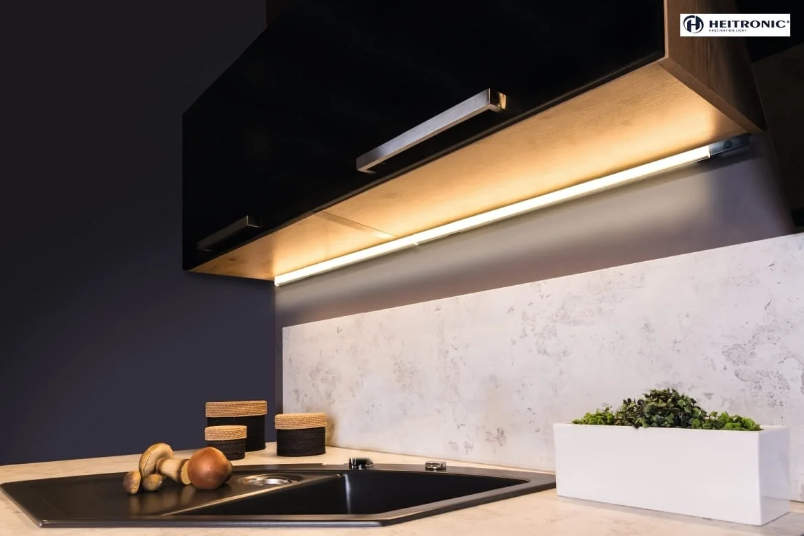 HEITRONIC LED Under cabinet luminaire MICANO 24V DC, 110°, 3000K, IP20, 300mm, 5W, 320lm HEITRONIC LED Under cabinet luminaire MICANO 24V DC, 110°, 3000K, IP20, 300mm, 5W, 320lm