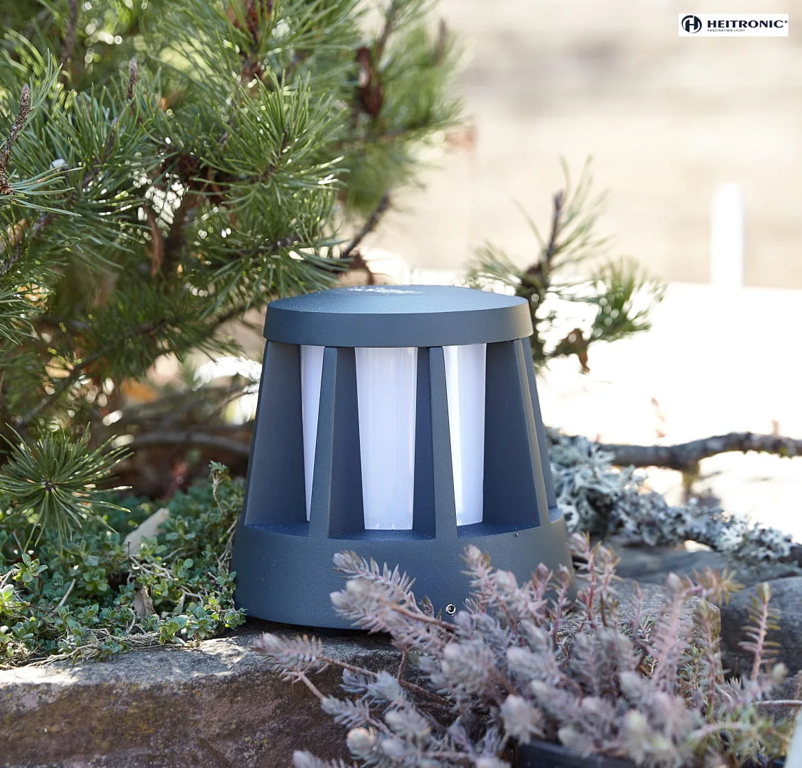 HEITRONIC path light GOMERA round IP65, anthracite, opal HEITRONIC path light GOMERA round IP65, anthracite, opal