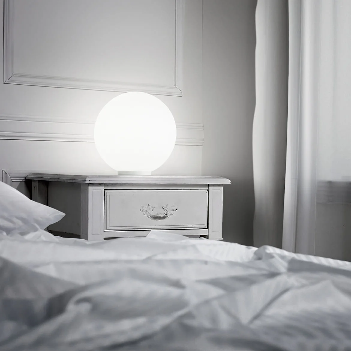 Ideal Lux Table lamp MAPA BIANCO TL1 D20, E27, Ø 20cm, white Ideal Lux Table lamp MAPA BIANCO TL1 D20, E27, Ø 20cm, white