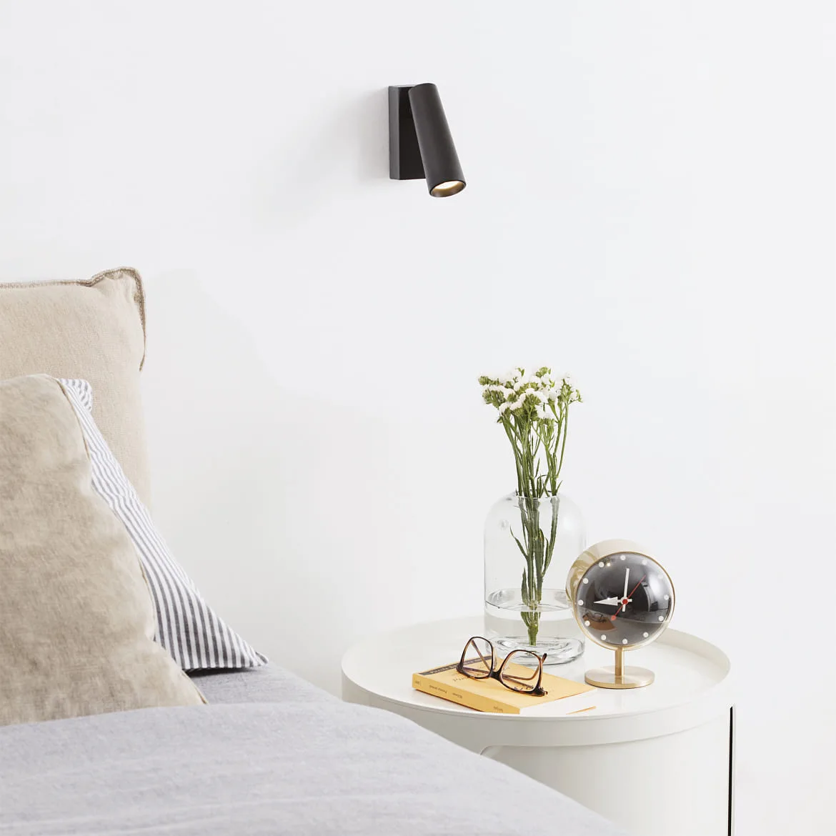 Ideal Lux Wandarmatuur PIPE met schakelaar IP20, zwart Ideal Lux Wandarmatuur PIPE met schakelaar IP20, zwart