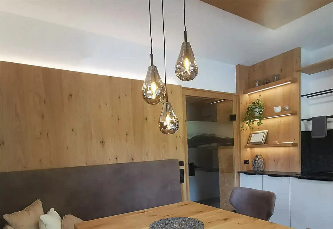 ISOLED pendant luminaire INFINITY AMBER GLASS with open cable, 2-pole E14 IP20, chrome, glossy dimmable ISOLED pendant luminaire INFINITY AMBER GLASS with open cable, 2-pole E14 IP20, chrome, glossy dimmable