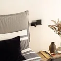 Ideal Lux Wandarmatuur KOMODO-1 AP LED links, met USB-oplaadfunctie, met plank LED IP20, zwart